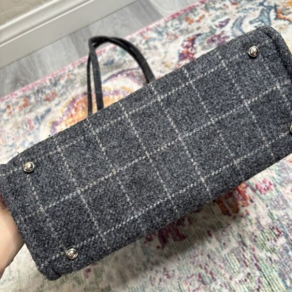 Gray Plaid Tote Bag - Picture 3 of 5